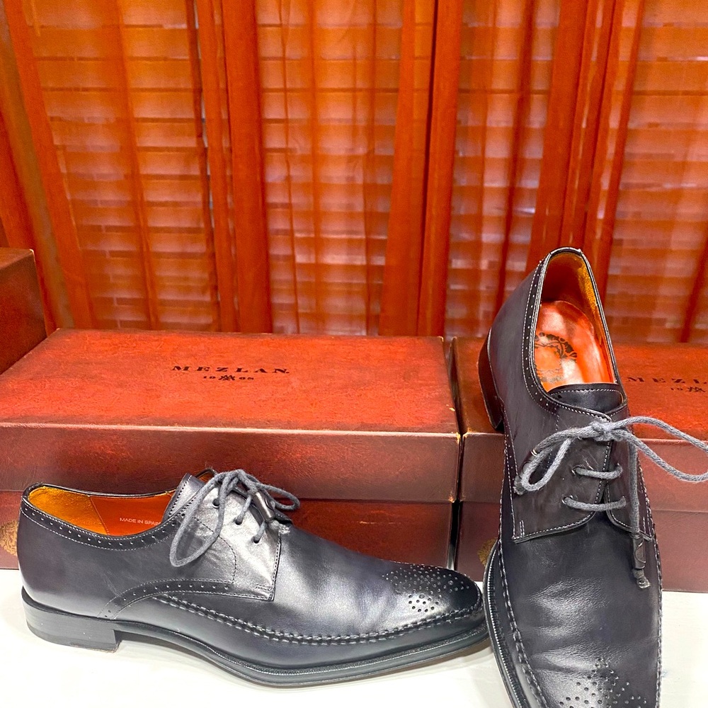 Mezlan Black Leather Oxford Shoes